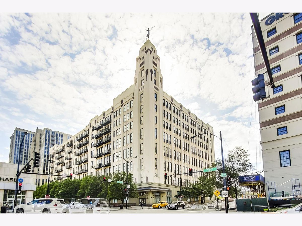  Rented Chicago Illinois, 758 Larrabee