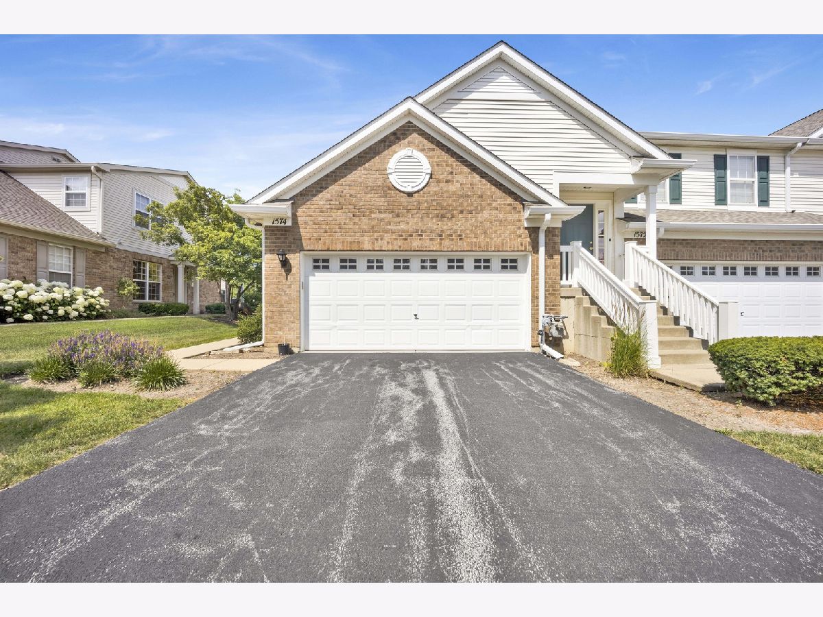  For Rent Algonquin Illinois, 1574 Millbrook