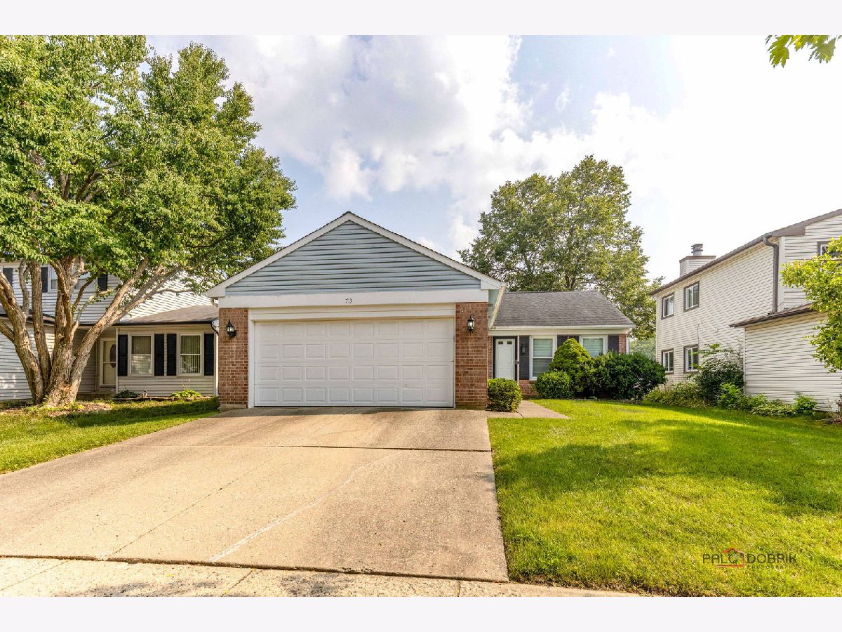  For Sale Vernon Hills Illinois, 713 Lakeside Drive