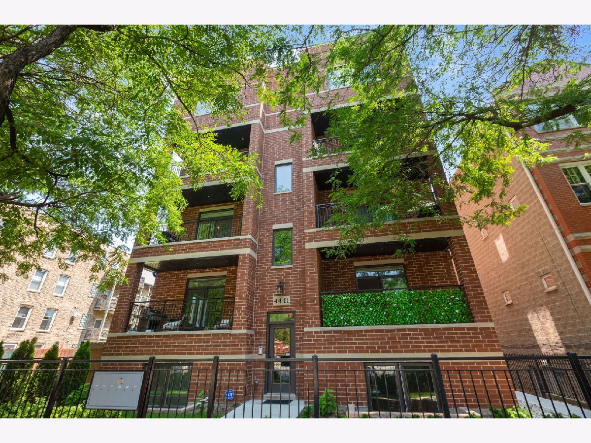  Sold Chicago Illinois, 4441 Ashland