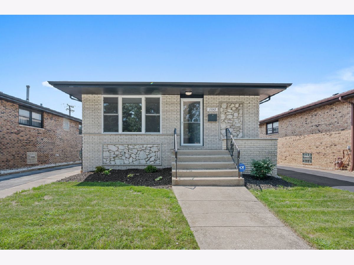 Sold Chicago Illinois, 11642 Avenue L