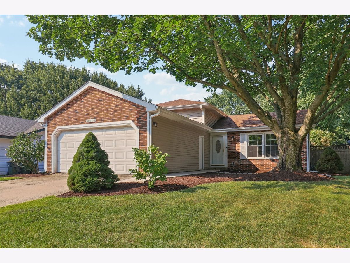 Sold Warrenville Illinois, 30W115 Greenbrook