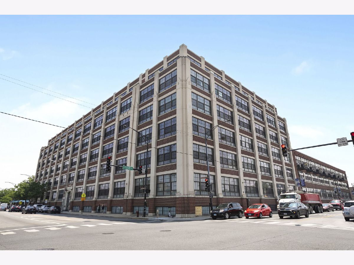  Sold Chicago Illinois, 3963 Belmont
