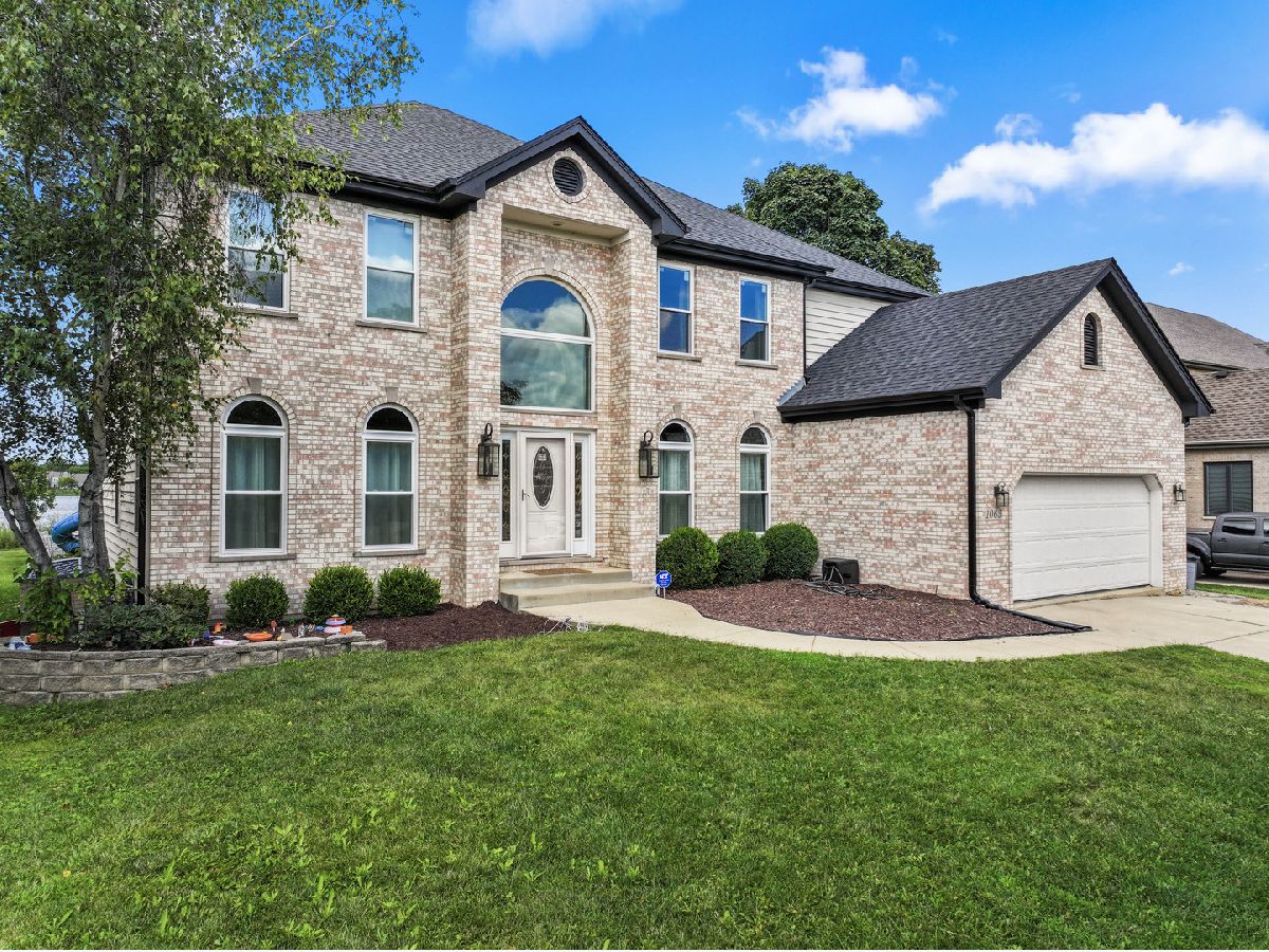 Homes For Sale Heritage Glen Carol Stream Illinois, 1063 Parkview Circle