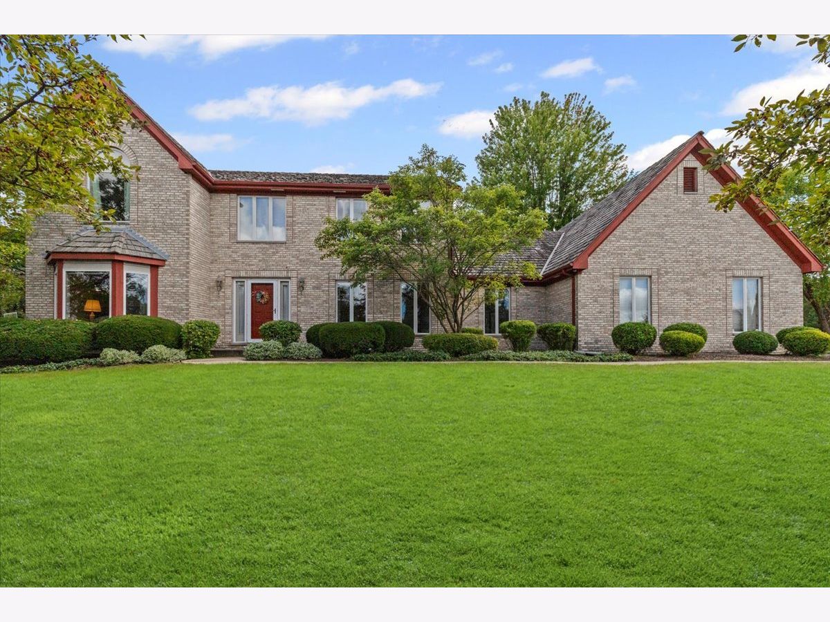 Homes For Sale Mill Creek Crossing Gurnee Illinois, 17917 Pond Ridge Circle