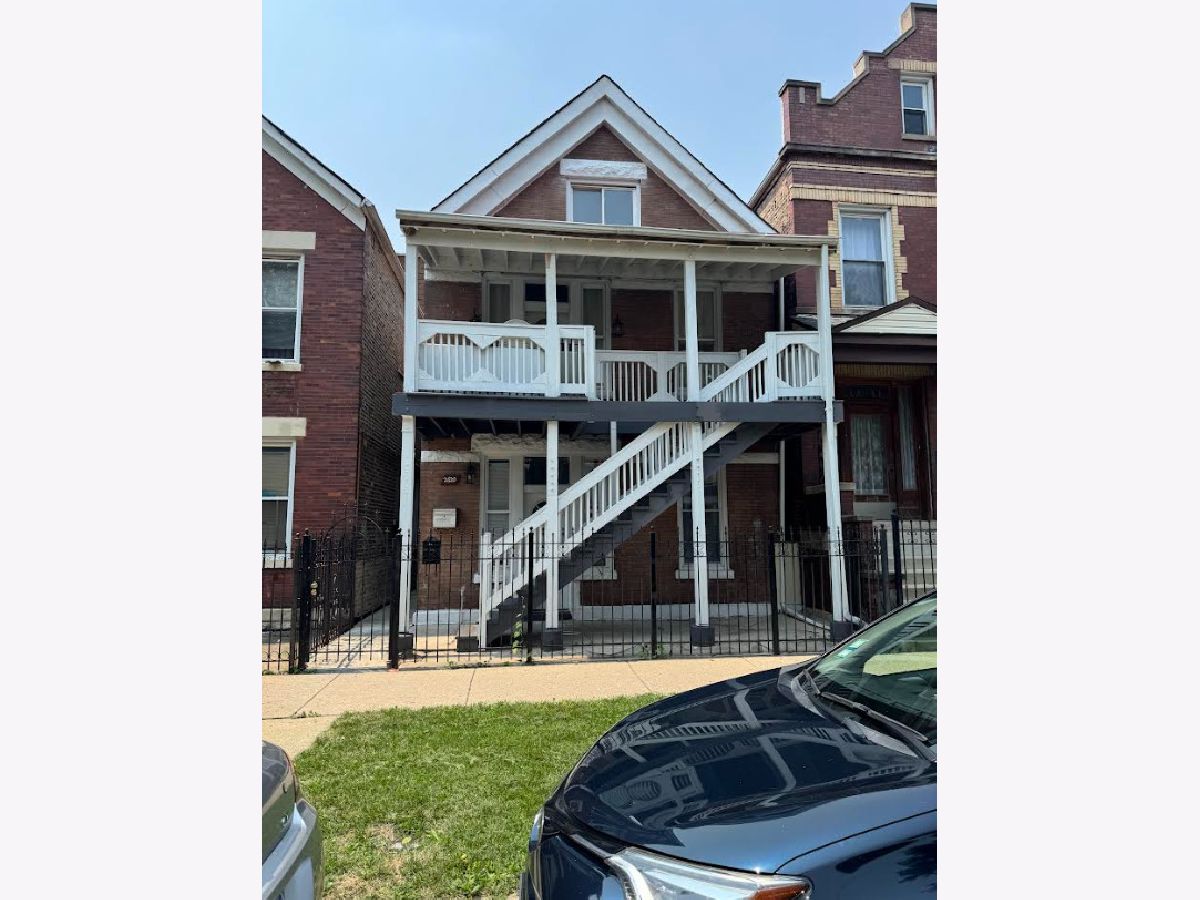 Rented Chicago Illinois, 2620 Sawyer