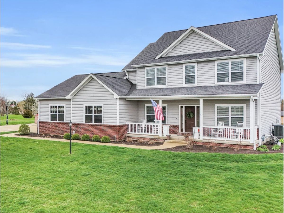  For Sale Monticello Illinois, 5 Fieldcrest Drive
