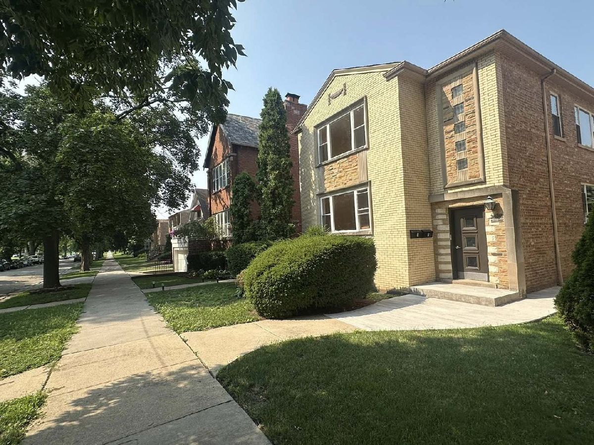 Rented Chicago Illinois, 10508 Claremont