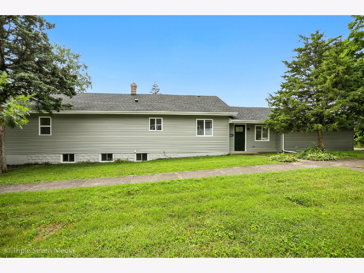  For Sale Westmont Illinois, 302 Washington Street
