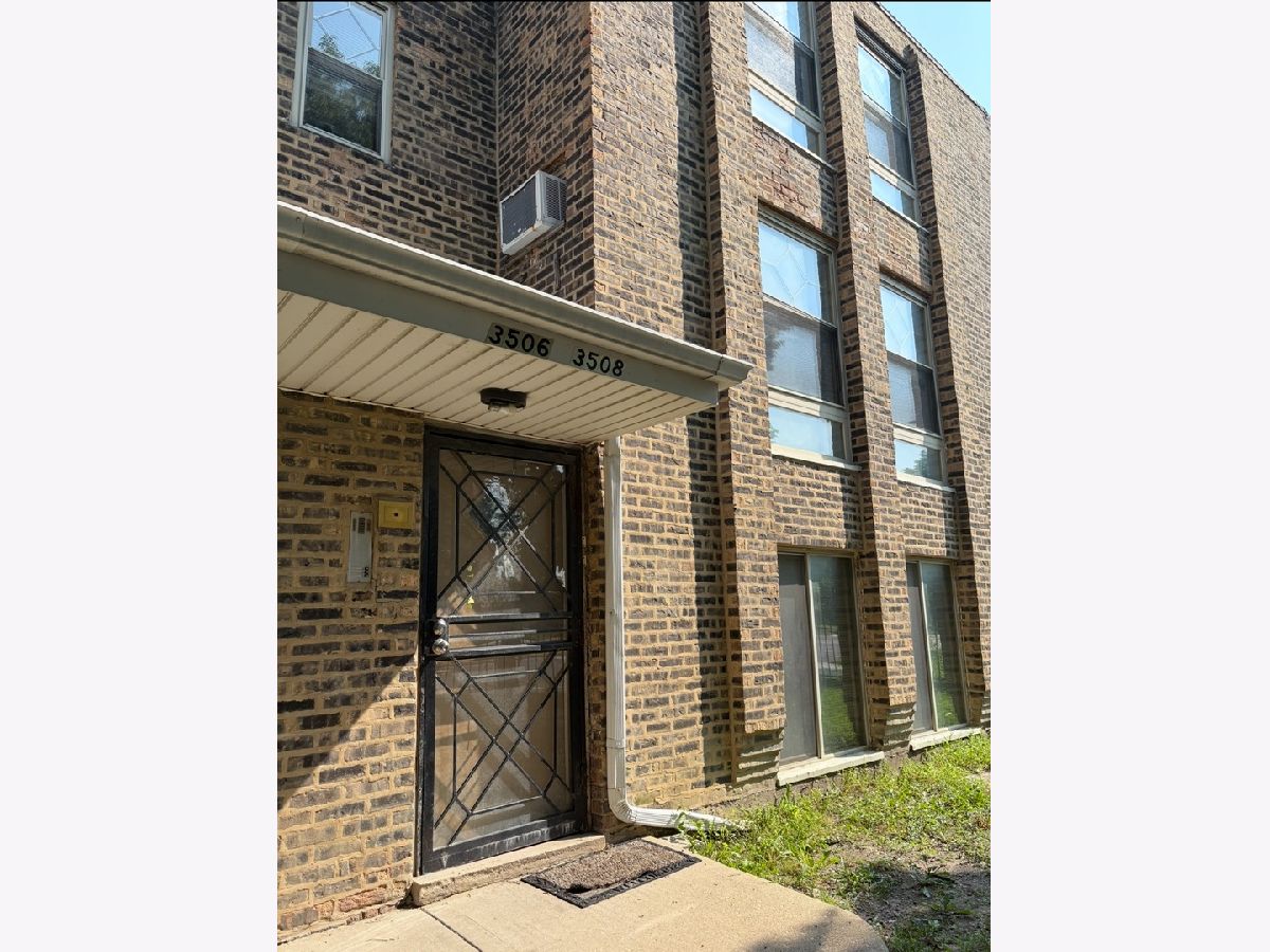 Sold Chicago Illinois, 3508 Jackson