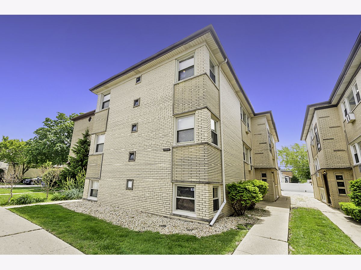  Rented Elmwood Park Illinois, 7405 Fullerton