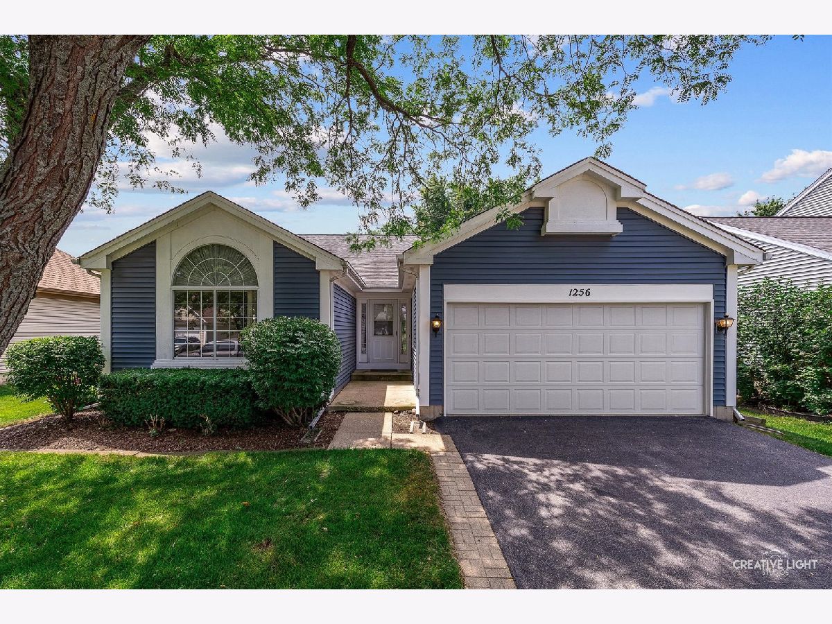 Homes Sold Golden Oaks Aurora Illinois, 1256 Lone Oak