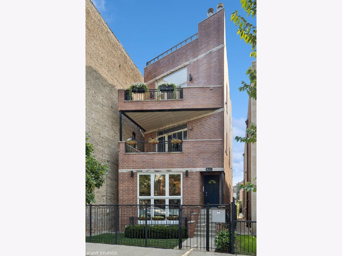  For Sale Chicago Illinois, 1655 Campbell Avenue