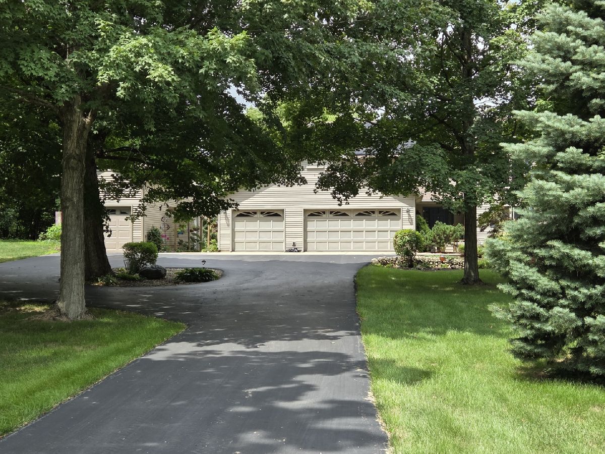 For Sale Saybrook Illinois, 37322 Comanche Drive