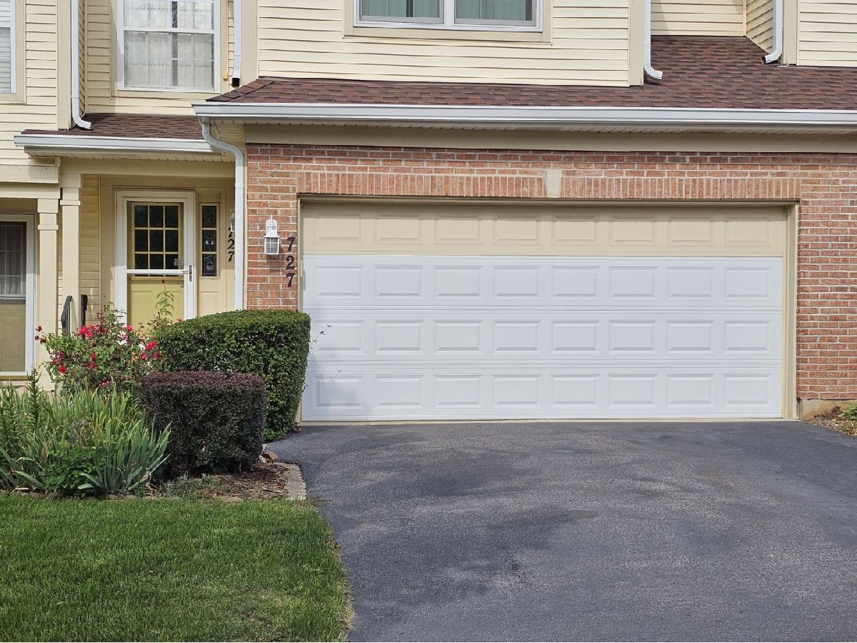  For Sale Elgin Illinois, 727 Littleton Trail