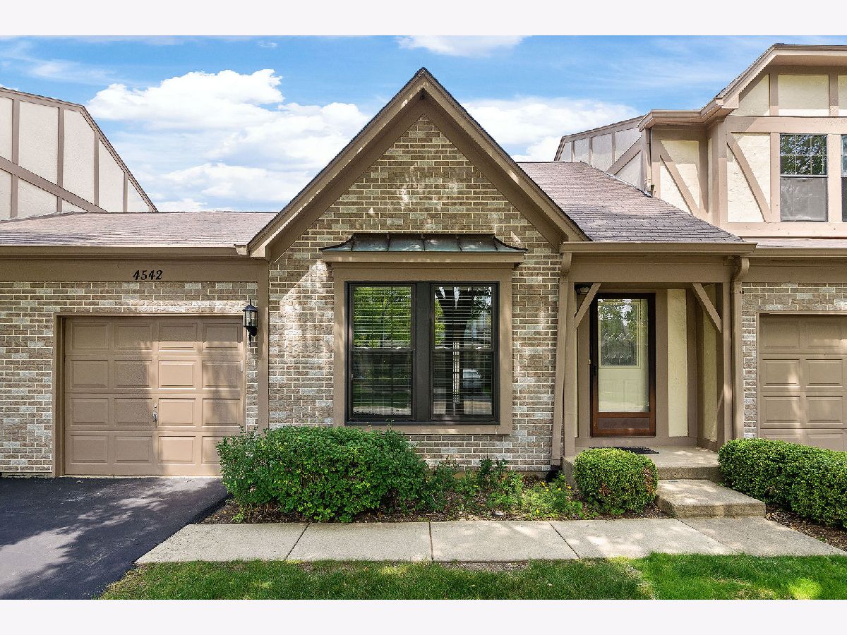 Townhomes Rented Castleford Hoffman Estates Illinois, 4542 Topaz