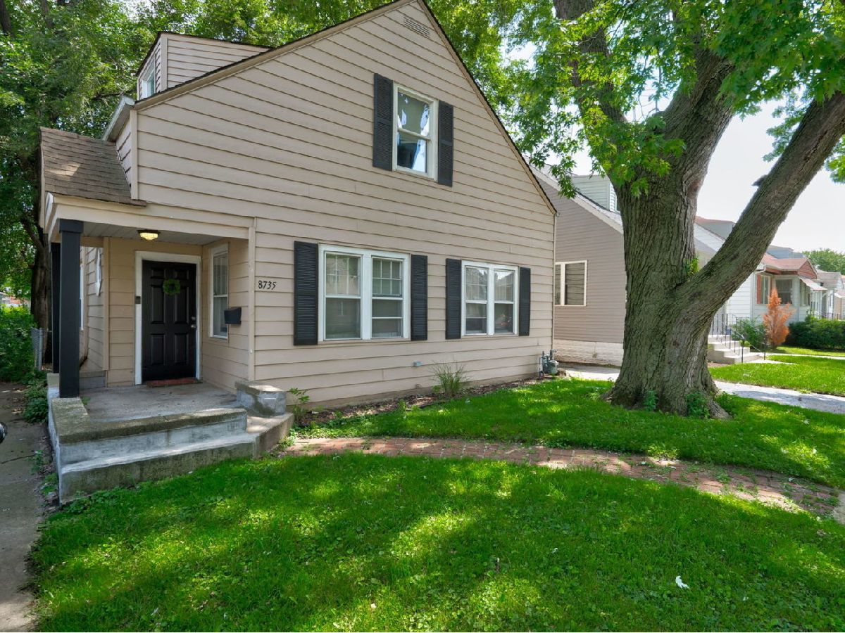 Sold Evergreen Park Illinois, 8735 Sacramento