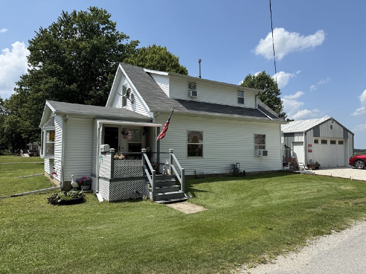  Sold Donovan Illinois, 512 Washington