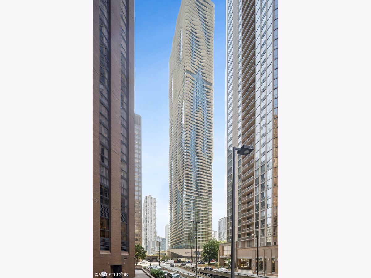  Sold Chicago Illinois, 225 Columbus