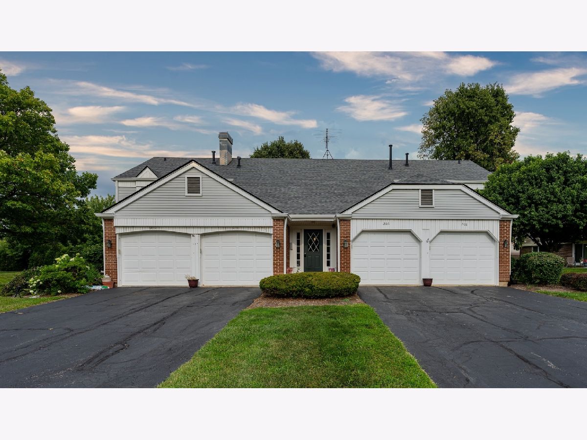  Sold St Charles Illinois, 208 Millington