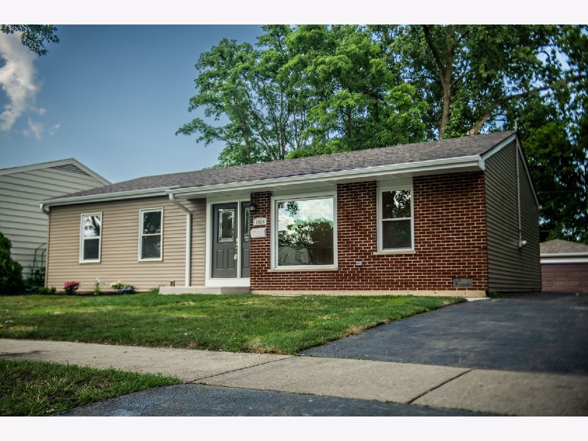  Rented Wheeling Illinois, 1028 Valley Stream