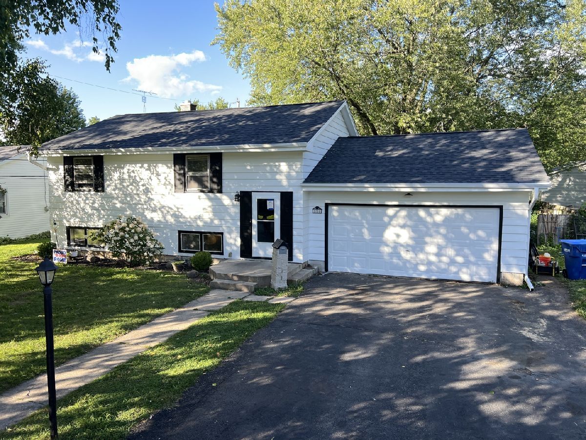  For Sale Dekalb Illinois, 1716 Prather Lane