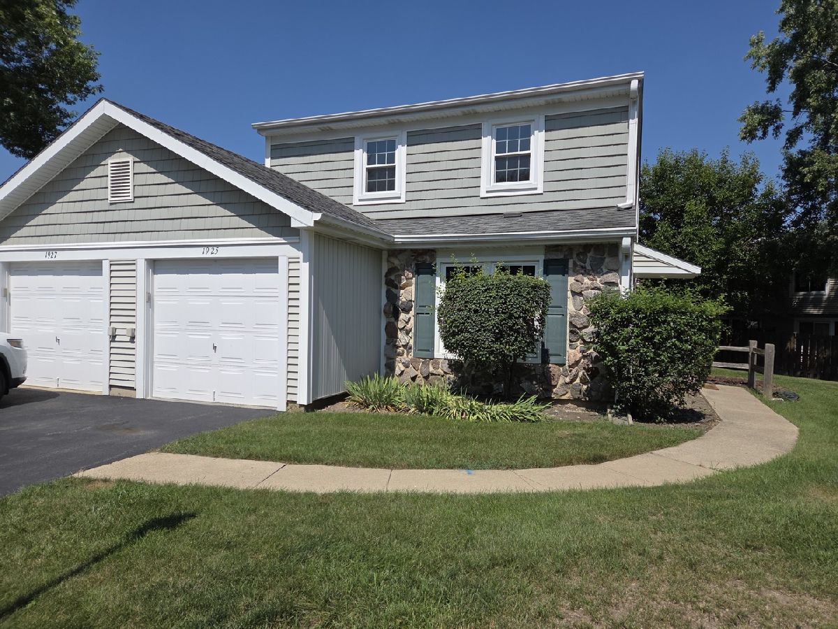 Townhomes & Condos For Sale Barrington Square Hoffman Estates Illinois, 1925 Georgetown Lane