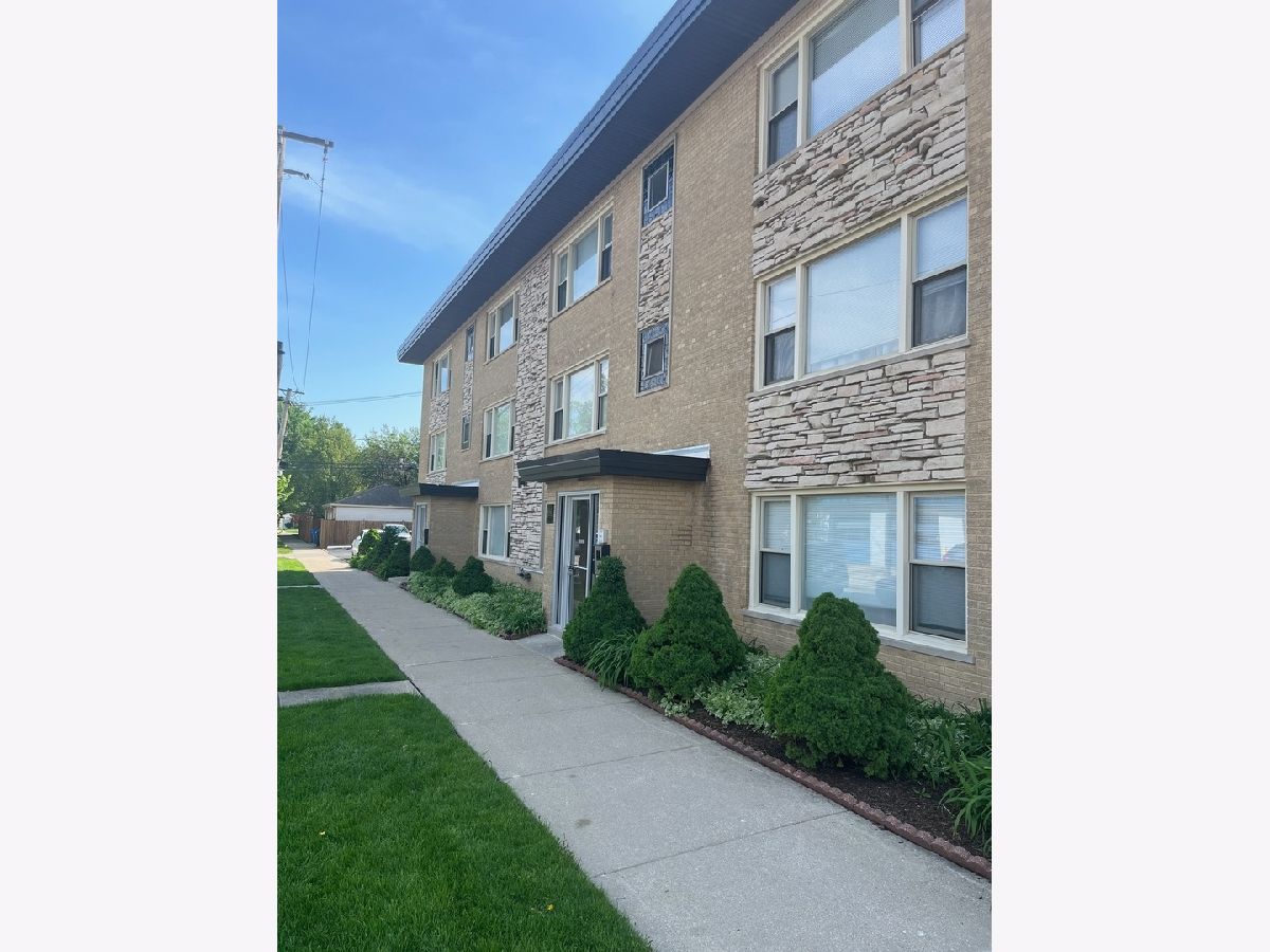  Rented Chicago Illinois, 6047 Northwest