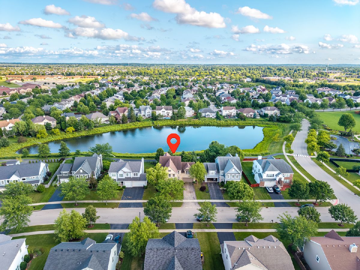 Homes & Townhomes & Condos For Sale Covington Lakes Huntley Illinois, 11253 Victoria Lane