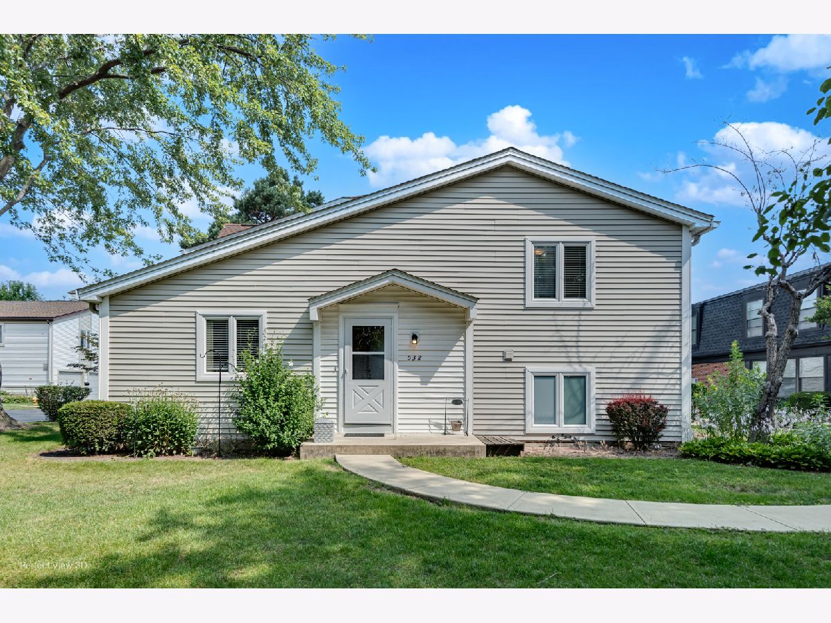 Townhomes & Condos For Sale Inverrary Deerfield Illinois, 532 Inverrary Lane