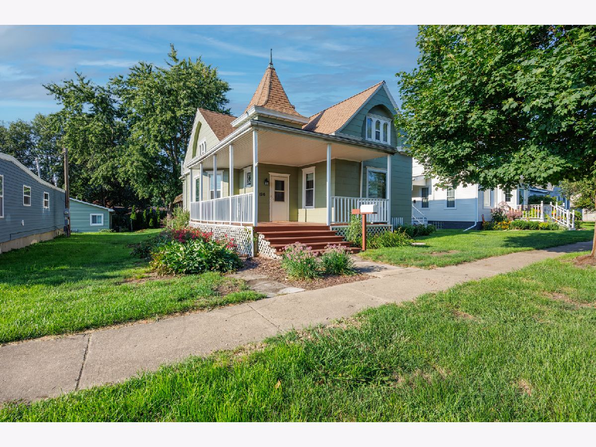  Sold El Paso Illinois, 126 Main