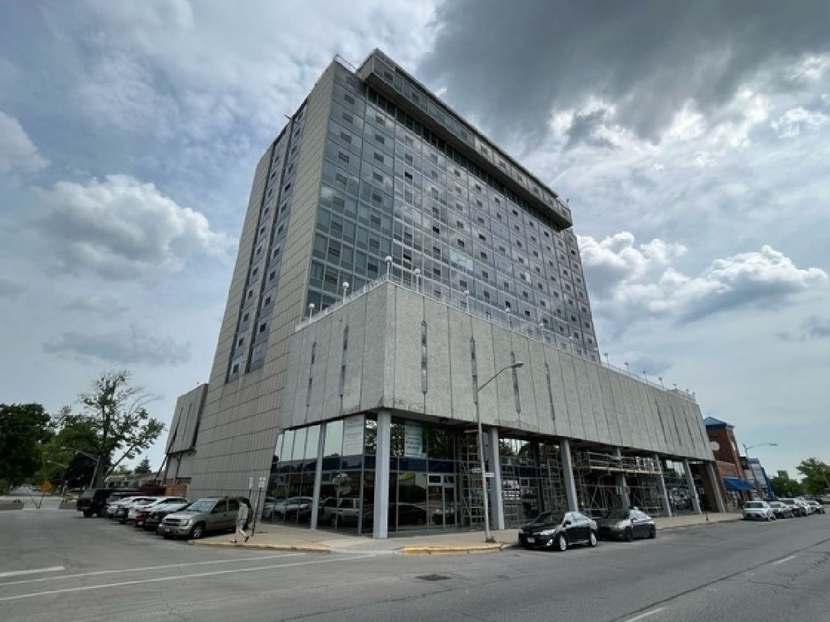 Condominiums For Sale Cameo Tower Elmwood Park Illinois, 7234 North Avenue