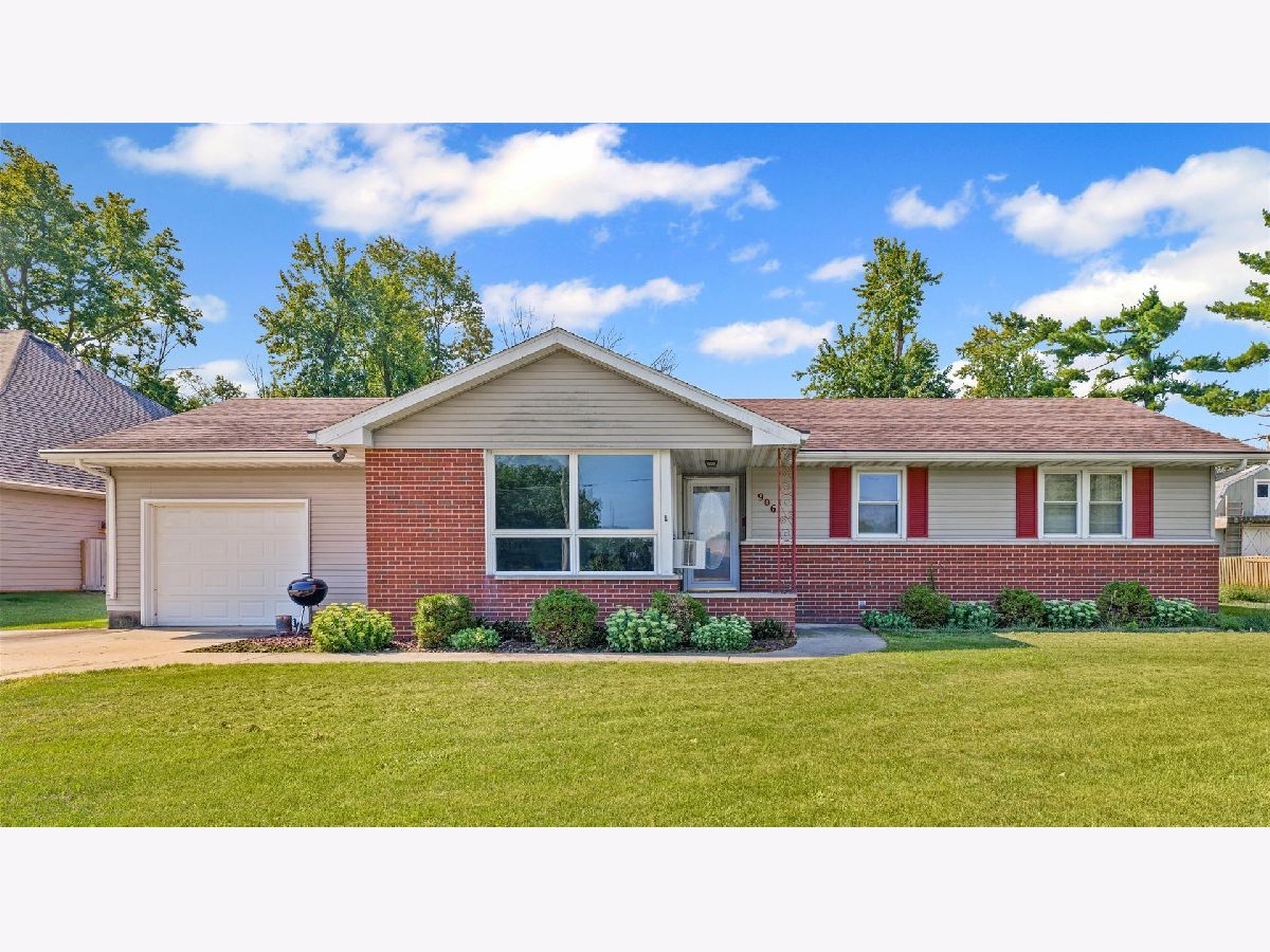  Sold Farmer City Illinois, 906 Richardson