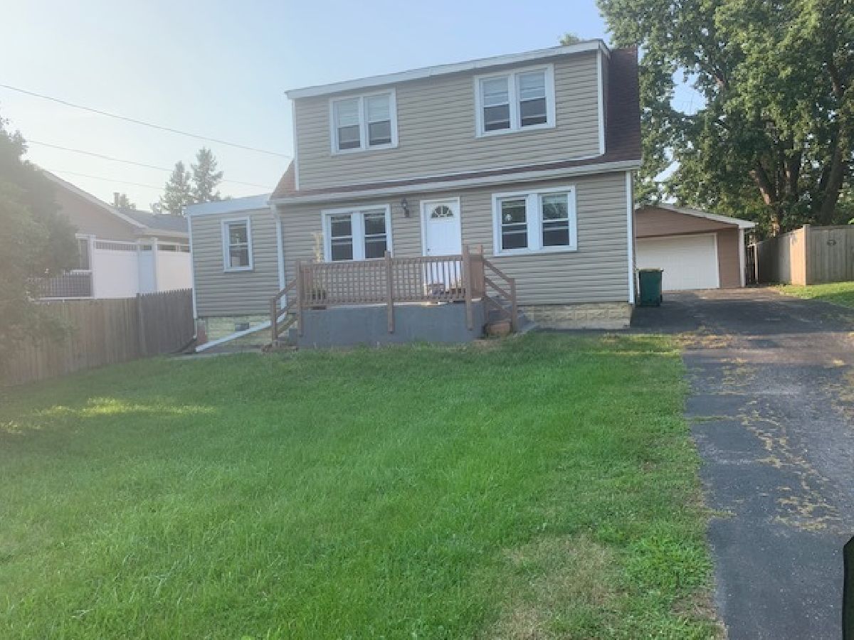  Rented Antioch Illinois, 22248 Cedar