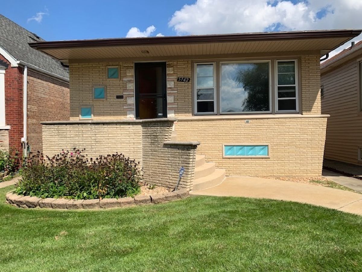 Sold Chicago Illinois, 5742 64th