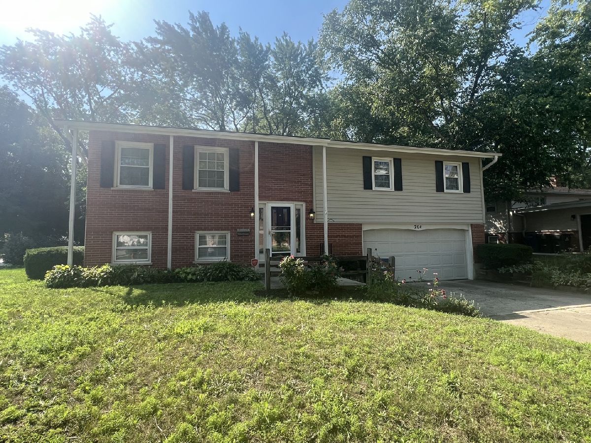 Homes For Rent West Highlands Naperville Illinois, 204 Basswood