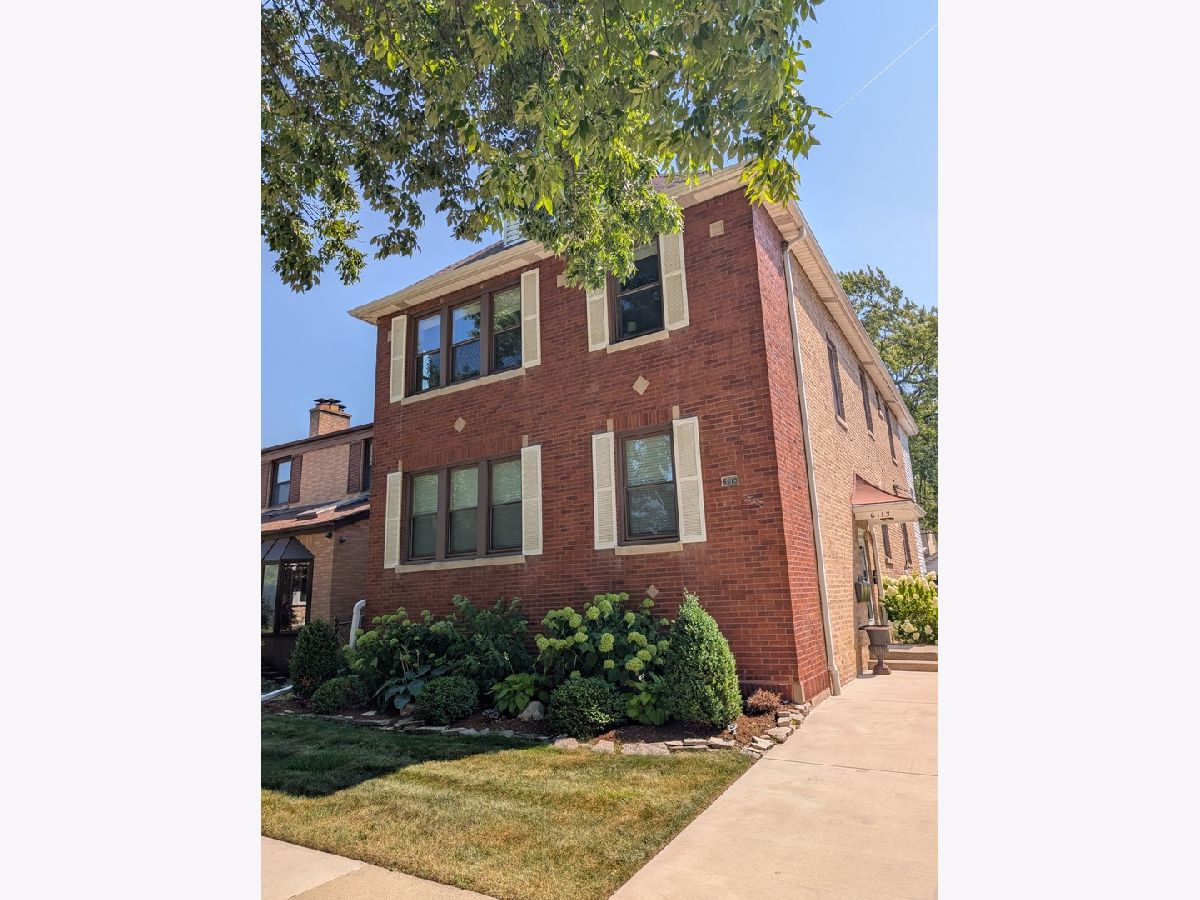  Rented Chicago Illinois, 6113 Karlov