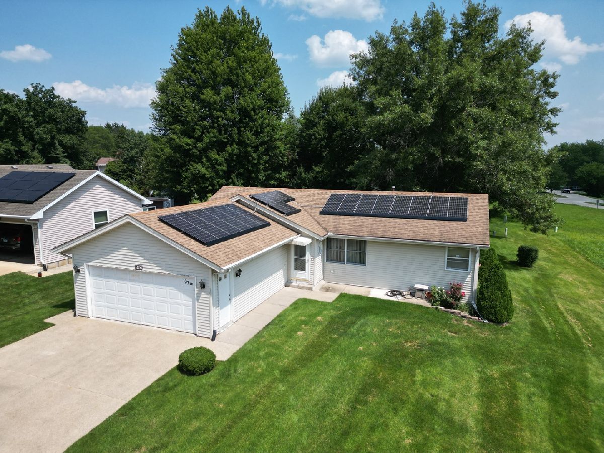 Sold Poplar Grove Illinois, 107 Queens