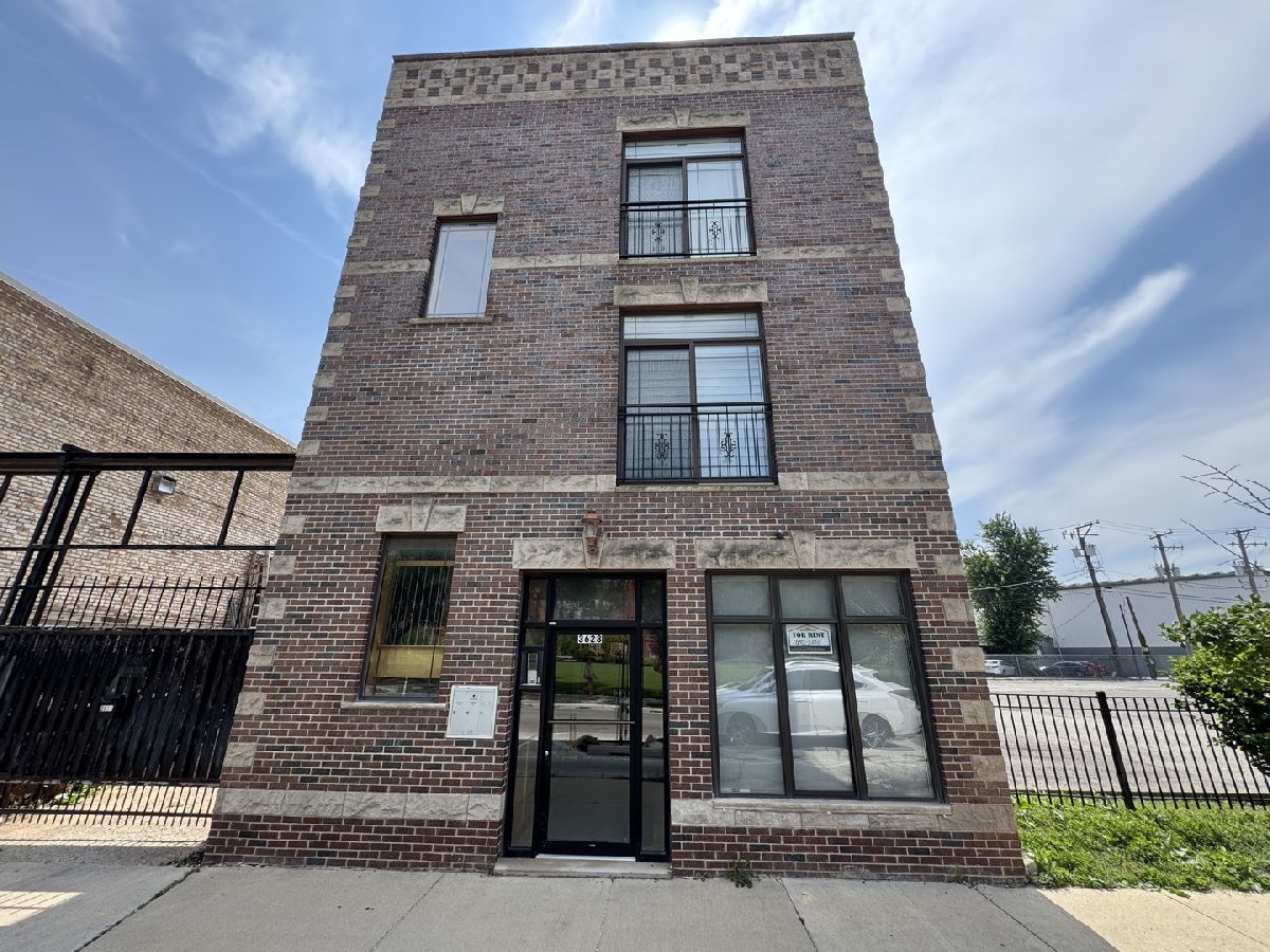 Homes & Condos & Townhomes Rented Old Irving Chicago Illinois, 3628 Milwaukee
