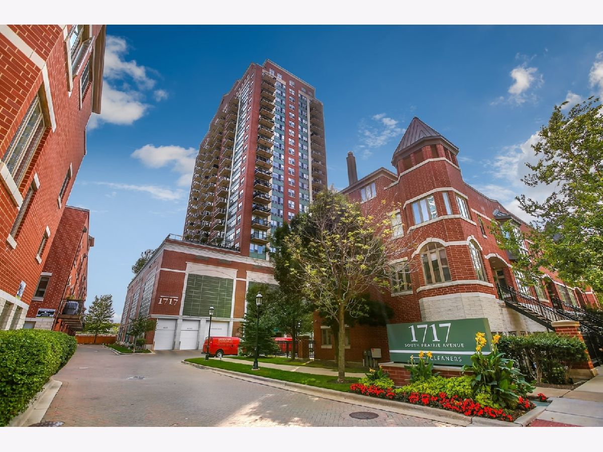  Sold Chicago Illinois, 1717 Prairie