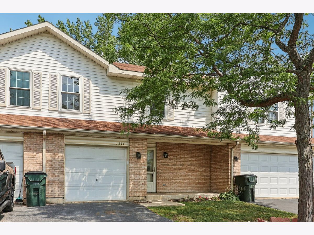  Sold Zion Illinois, 1541 Anderson