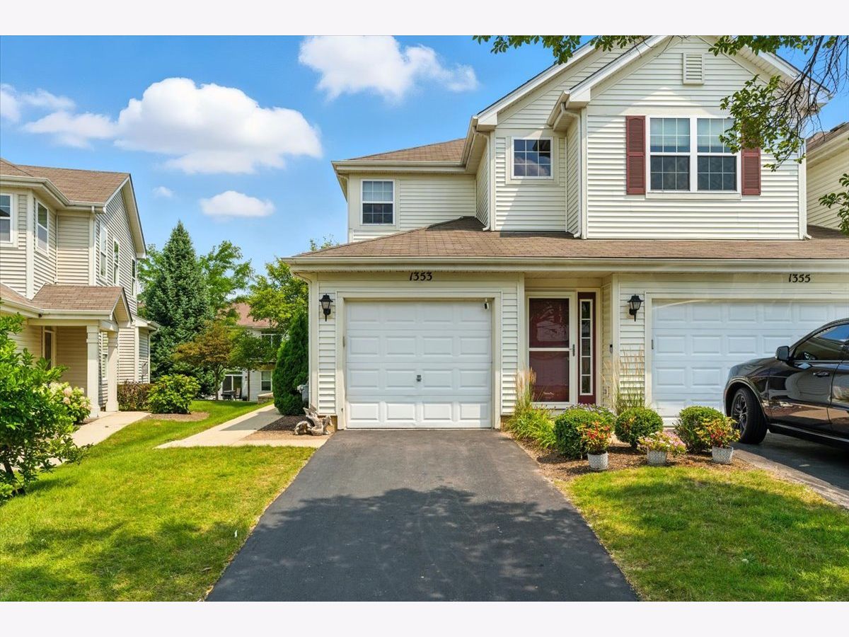  For Sale Volo Illinois, 1353 Remington Drive