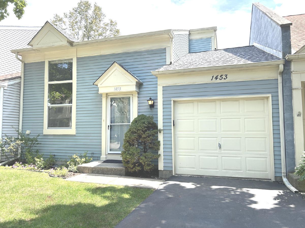  Rented Palatine Illinois, 1453 Chelsea