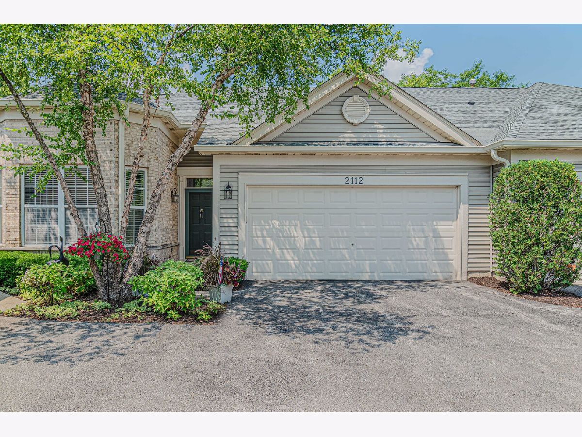  Sold Grayslake Illinois, 2112 Carillon