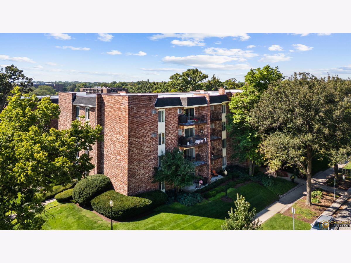  For Sale Downers Grove Illinois, 4900 Forest Avenue