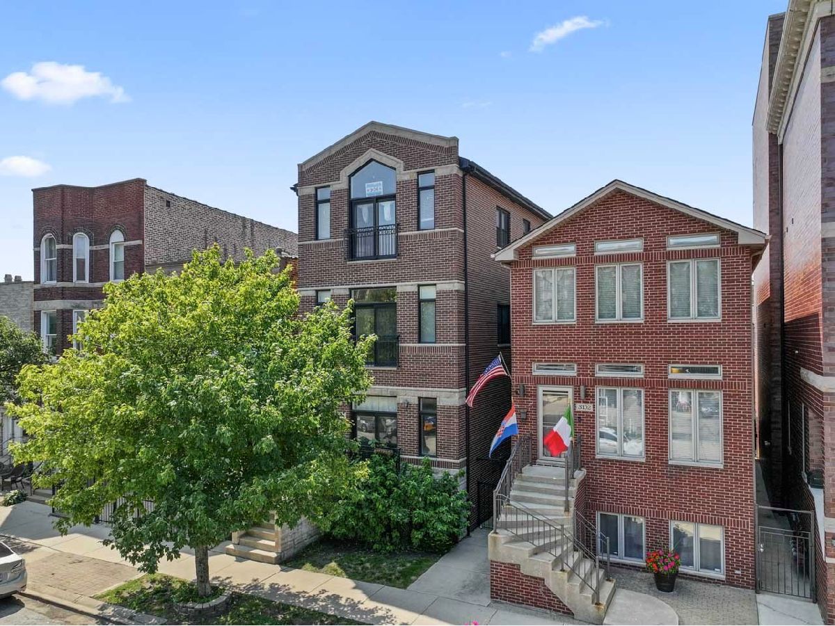 For Sale Chicago Illinois, 3106 Wells Street