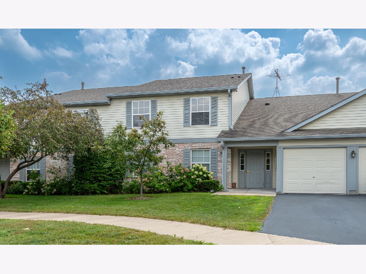 Condos & Townhomes For Sale Fairfield Village Round Lake Beach Illinois, 1057 Village Drive