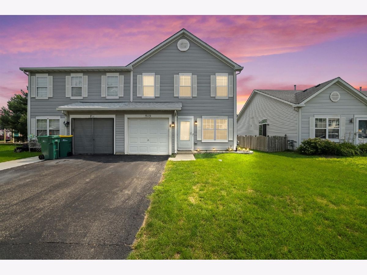 Homes & Townhomes Sold Lakewood Falls Romeoville Illinois, 713 Bayles