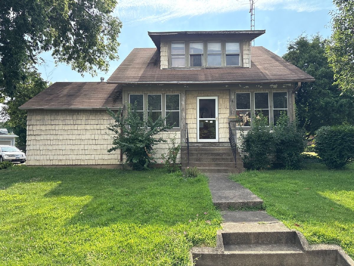  Sold Lincoln Illinois, 414 Union