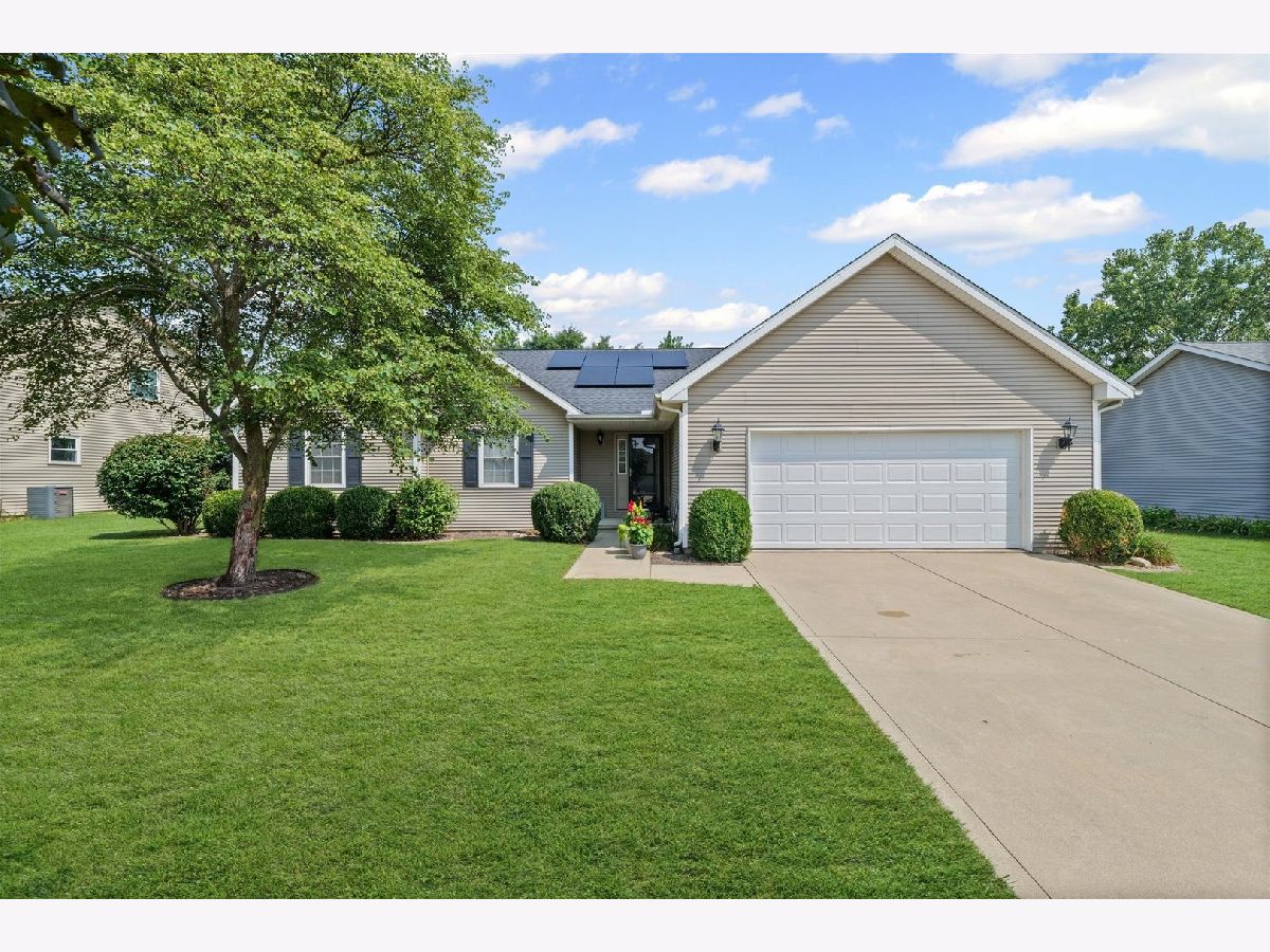  For Sale Mahomet Illinois, 1204 Edgeview Drive